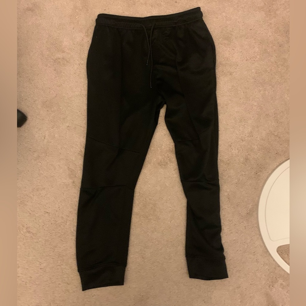 Black jogger sweatpants size L but fit Medium and Large